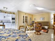 Spacieux T3 à Arcachon, à 400 m de la plage, avec balcon et parking privé. - FR-1-433-115