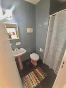 Ambiente cómodo y luminoso con balcón- Zona céntrica