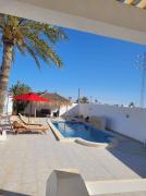 Villa dhiefa avec piscine Villa dhiefa avec piscine