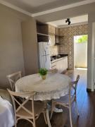 Excelente Sobrado Confortável no Centro de Tijucas Próximo as Praias