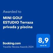 "MINI GOLF ESTUDIO" Terraza privada y piscina
