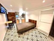 B4 Estudio nuevo! Cocina y baño privado! A 1 calle del metro