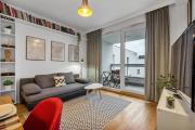 Stylish Kolska Retreat with Parking by Rentujemy