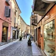 Ca Balenga, appartamento centralissimo con posto auto coperto gratuito