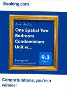 One Spatial Two Bedroom Condominium Unit with Pool and Gym free Netflix and wifi