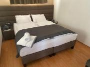 Bory Apartman, zárt udvari parkolás Bory Apartman, zárt udvari parkolás