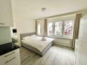 Urban Oasis with Queen Bed and View BE-14