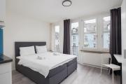 Urban Oasis with Queen Bed and View BE-24