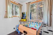 Tipsy Grizzly Cabin -