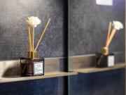 Comfort Business Suite, Wi-fi & 3 stops from Duomo