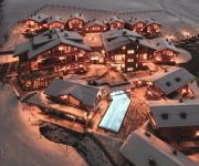 ZAGLGUT HOTEL-CHALETS, fantastic views, Ski in Ski-out in winter, air conditioning in summer