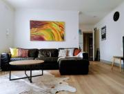 Modern comfy stylish & convenient large apartment