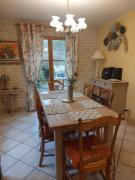 Maison de campagne près dun plan deau et des belles forêts !