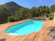 Superbe appartement dans villa provençale piscine et jardin
