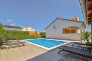 Villa Oasis Biograd - Happy Rentals