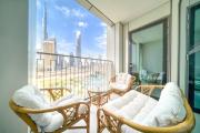 Downtown - 2BR Apartment with Burj Khalifa View
