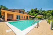 Delightful 4 Bed Villa with Heated pool & Jacuzzi Overlooking Aeolian Islands