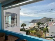 Refúgio na Praia de Burgau #1947