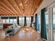 Refúgio na Praia de Burgau #1947