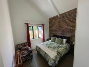 The Stables, Central Garden Cottage in Howick - Fastest WiFi in Howick