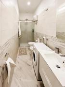 the brilliant sisters