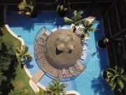 Zen Oasis Swim Up Condo Pool W Tiki Hut Bar + Gym