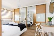 Charming Bolthole 400m to Beach Charming Bolthole 400m to Beach