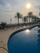 Beachfront 3-bedroom apartment