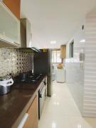 Apartamento De frente ao mar, linda varanda com churrasqueira