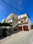 Apartments with parking space Stobrec, Split - 22296