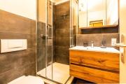 Top Detmold