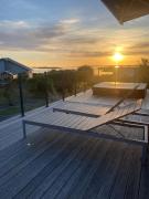 Modern home; Villa Stråvalla. Near beach with jacuzzi