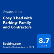 Cosy 3 bed with Parking- Family and Contractors