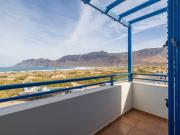 Casa Joral, para surfear en Famara