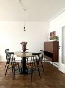 Spacious mid-century design apartment close to the beach & city centre