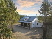 New Rustic Luxury Firepit Spa Games Sleeps 8