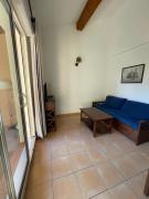 Carro, proche de la mer, appartement 2 chambres