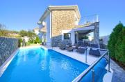 Villa Miracle 2 with heated pool