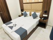 Hotel Amazing - Asalpha Metro Station