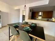 Apartamento con piscina y playa cercana en Torrevieja, area de Punta Prima AQ-125