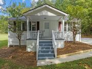 Top Dahlonega