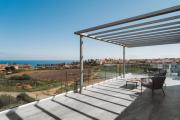 Top Paralimni