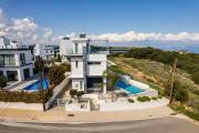 Top Paralimni