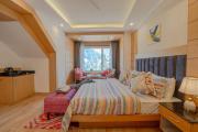 Super Hotel by Perfectstayz Mall Road