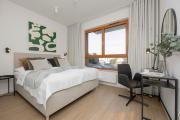Three-Bedroom Apartment Warsaw Mokotów with Parking and Balcony by Renters