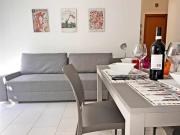 Top Chiavari