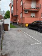 Apartments with parking space Zagreb - 22231
