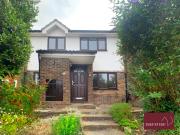 Guildford - 2 Bedroom House - Parking