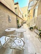 Top Naples