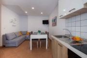 Apartment in Vrbnik - Insel Krk 47400